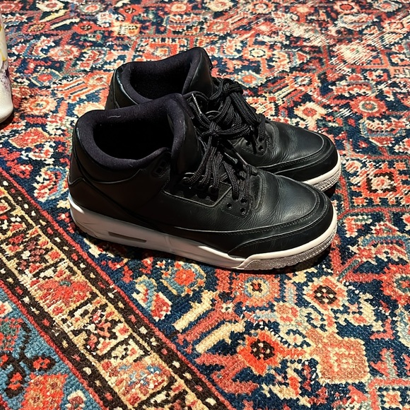 Air Jordan - Picture 2 of 4